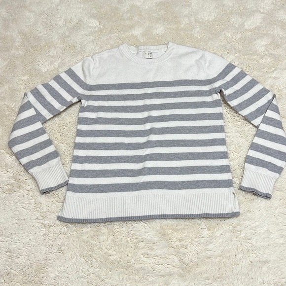 Grey and White Striped Long Sleeve Sweater (MAKE AN OFFER) - Picture 1 of 1